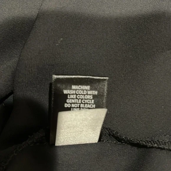 Torrid Lace Sleeve V Neck Dressy Top Long Lace Sleeves SZ 1  1X Black - Picture 6 of 7